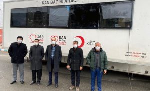 din-gorevlilerinden-turk-kizilaya-kan-bagisi_44191.jpg