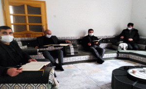 din_gorevlileri_ders_halkalarinda_bulusuyor_h14492_b0440.gif