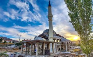bogazkalede_insa_edilen_cami_hizla_yukseliyor_h15133_27b4d.jpg