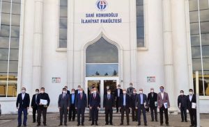 diyanet_akademi_mesleki_egitim_ve_gelisim_semineri_ilk_mezunlarini_verdi_h15537_2a830.jpg