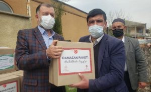 tdvden_gurcistan_da_ihtiyac_sahibi_ailelere_ramazan_yardimi_h15633_d527f.jpg