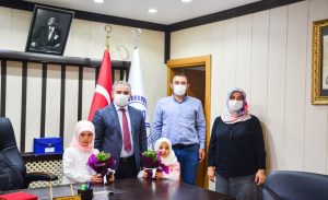 minikler_uzaktan_egitimle_kurani_ogrenerek_hatmetti_h16261_40069.jpg