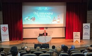 albayrak_din_gorevlileriyle_bulustu_h16933_3c7c3.jpg