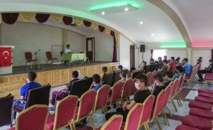 degerleriyle_yetisen_genclik_semineri_duzenledi_h16830_ca3ef.jpg