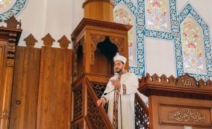 din_gorevlileri_yeteneklerini_sergiledi_h16444_50cc7.jpg