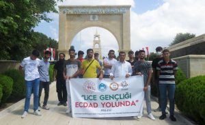diyanet_genclik_ecdad_yolunda_h17410_40793.jpg