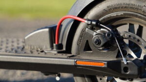 Elektrikli-Scooterda-Mekanik-Disk-Frenler-Nas1l-Ayarlan1r