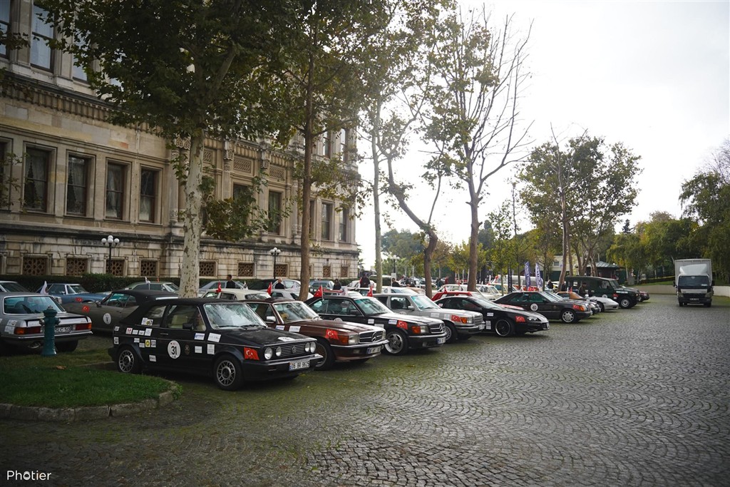 FIVA-WORLD-RALLY-ISTANBUL-CUMHUR0YET-RALL0S0
