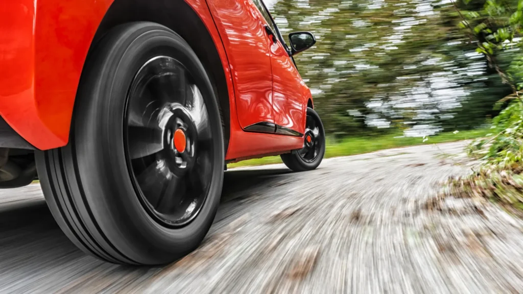 Lastik-H1z-0ndeksi-Lastikler-ne-kadar-h1zl1-surulebilir