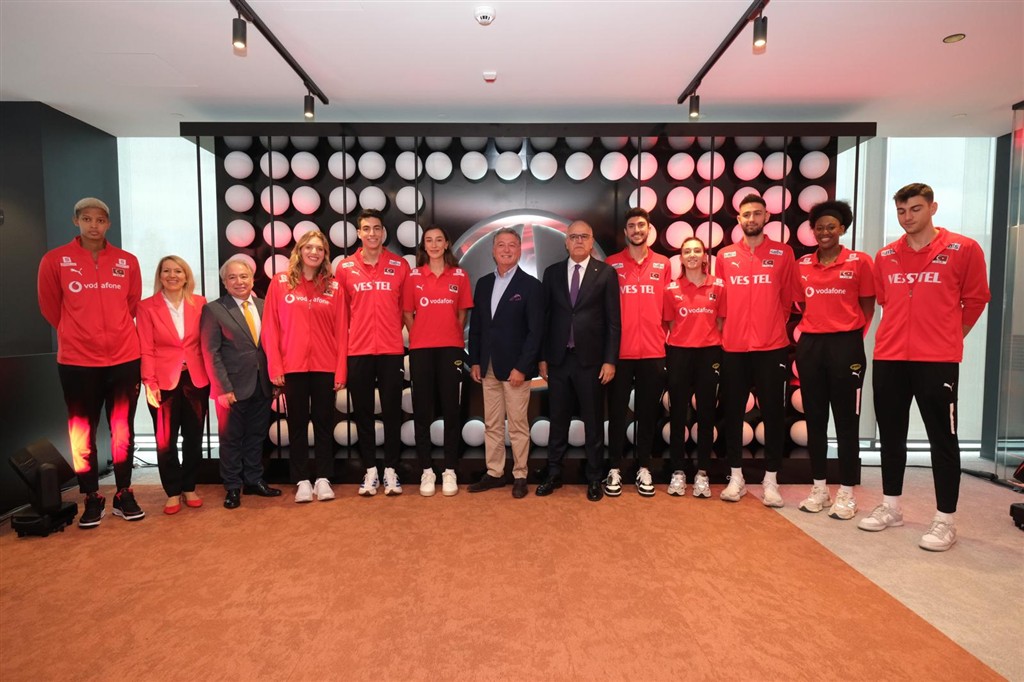 MercedesBenz-2027ye-kadar-Voleybol-Milli-Tak1mlar-Ana-Sponsoru