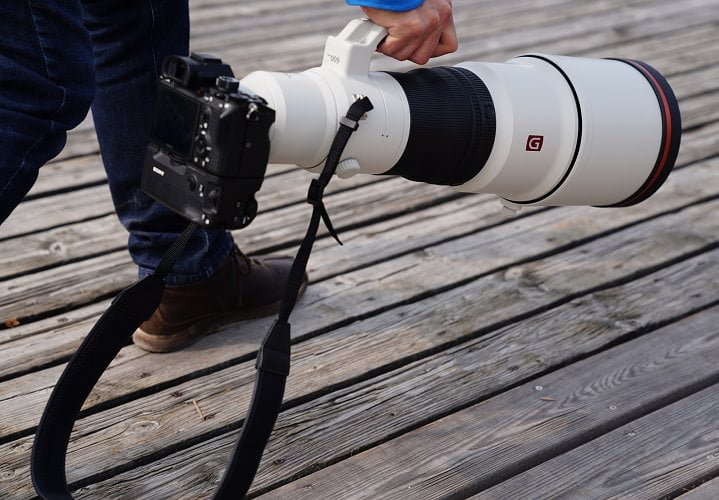 Sony-Amiral-Gemisi-Gucu-ve-Super-Tele-Lenslerle-2025