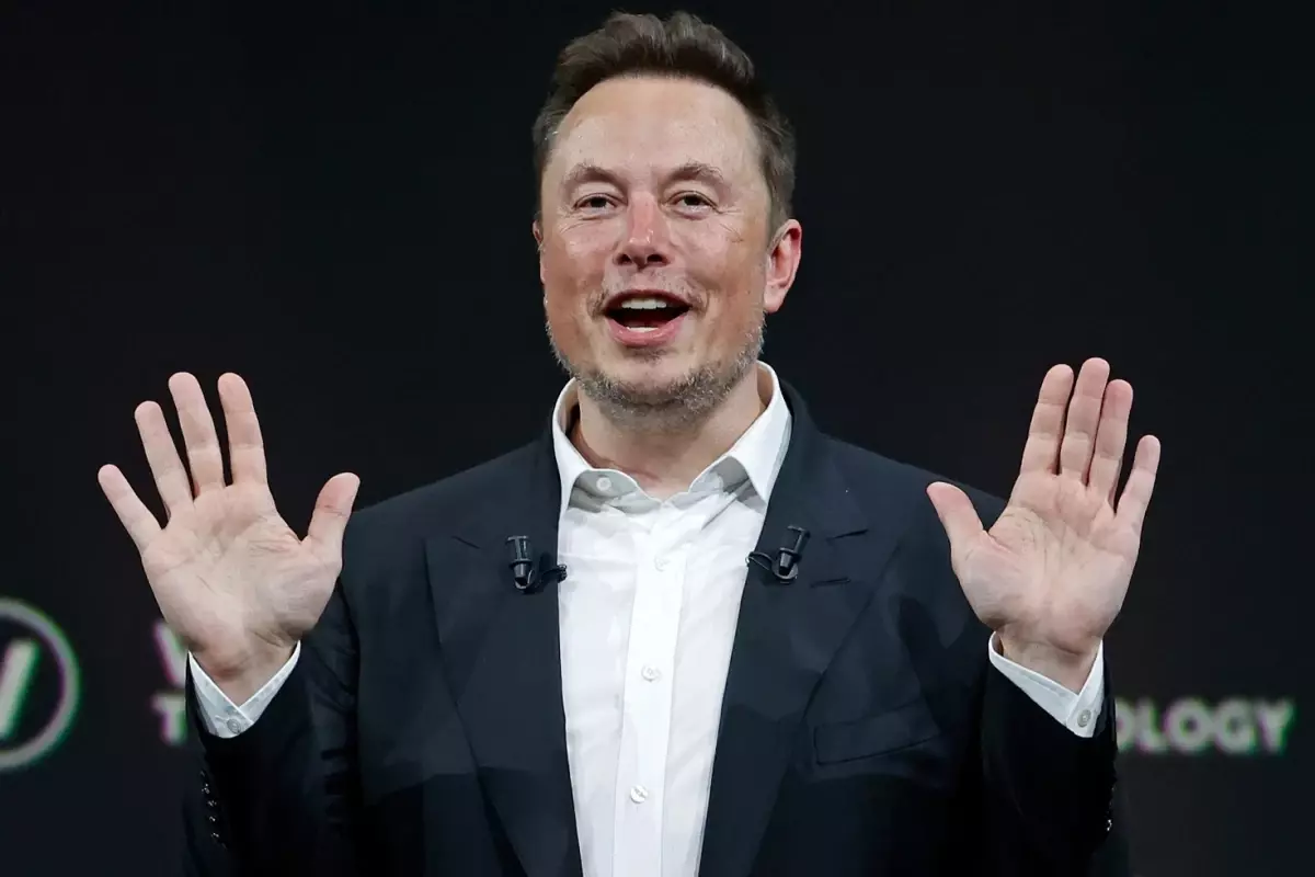 Elon Musk, 500 Milyar Dolar Servetle Tarih Yazdı