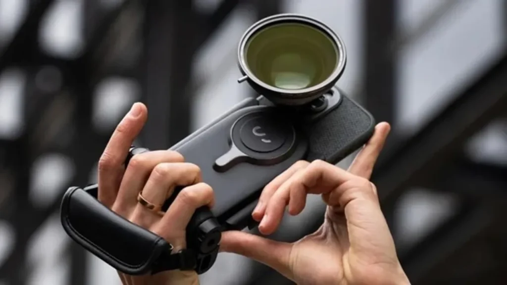 iPhone-icin-profesyonel-sinematografi-Dunyan1n-ilk-mobil-sinema-lens-kiti