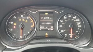 Audi-A5-Ar1za-Lambalar1-Anlam1-A5-Uyar1-ve-0kaz-0_aretleri-Anlamlar1