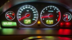 Volvo-S60-Ar1za-Lambalar1-Anlam1-S60-Gosterge-Uyar1-ve-0kaz-0_aretleri-Anlamlar1