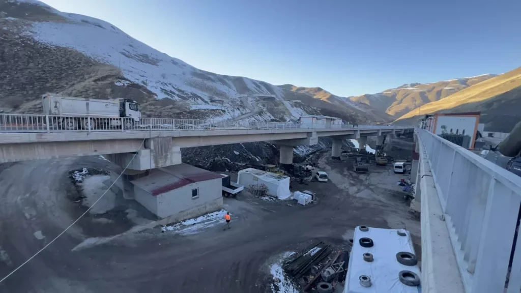 Yüksekova'da T2 Tüneli İnşaatı Başladı