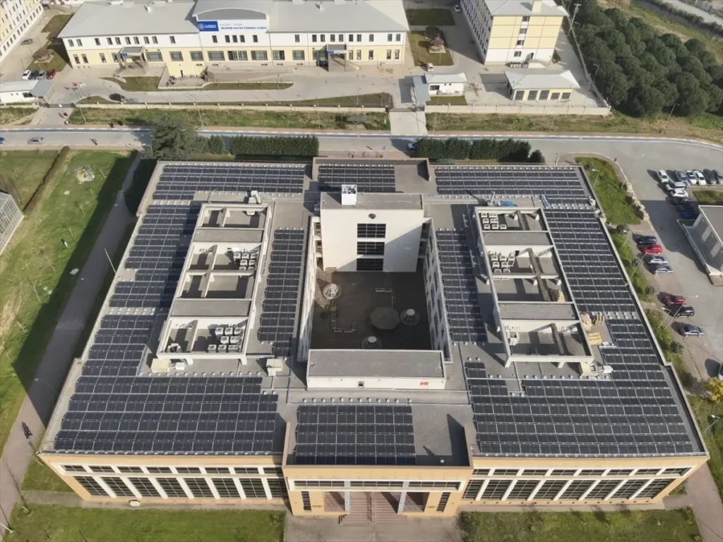 GTÜ Güneş Enerji Santrali Kuruyor