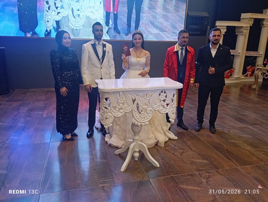 Gülşehri Belediye Başkanı Şakir Yıldırım, oğlunun nikahını kıydı
