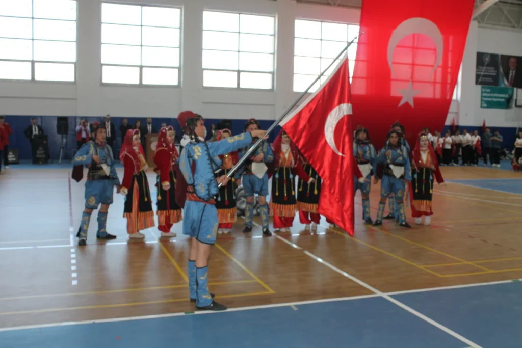 19 Mayıs Çay'da coşkuyla kutlandı