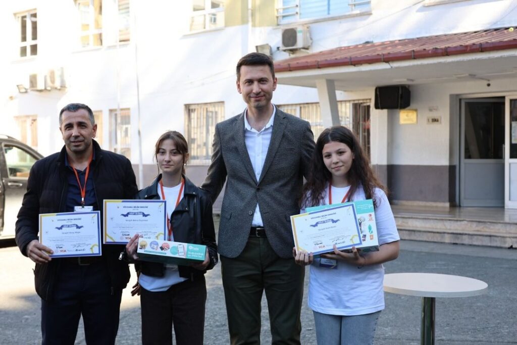 Arhavi’de “Vicdanlı Bilim Şenliği” ilgi gördü