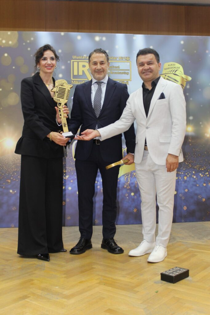 İş kadını Helin Akyıl’a “Yılın İş Kadını” ödülü verildi