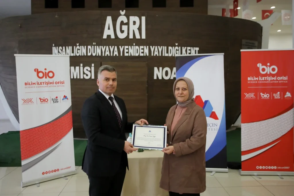 AİÇÜ'de Bilim Kafe Buluşmalarında "İklim Değişikliği" Konuşuldu