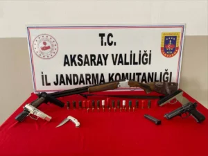 Aksaray Gülağaç’ta ruhsatsız silah operasyonu: 3 gözaltı
