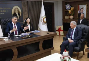 İçişleri Bakanı Çiftçi, daha önce kaymakamlık yaptığı Gülağaç’a ziyarette bulundu
