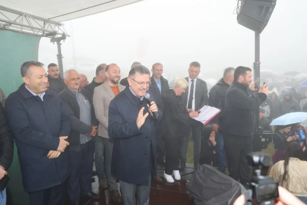 Kavalık Yaylası’nda birlik mesajı: Karadağ yolu tamamlanıyor