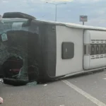 İstanbul-İzmir Otoyolu’nda otobüs devrildi: 25 yaralı