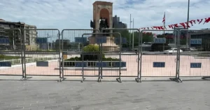İstanbul Valiliği'nin kararı doğrultusunda bazı yollar trafiğe kapatıldı