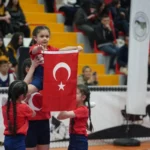 Kars’ta 19 Mayıs birlik, beraberlik ve gençlik enerjisiyle hafızalara kazındı