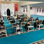 Kırıkkale’de çocuklar camide buluşuyor