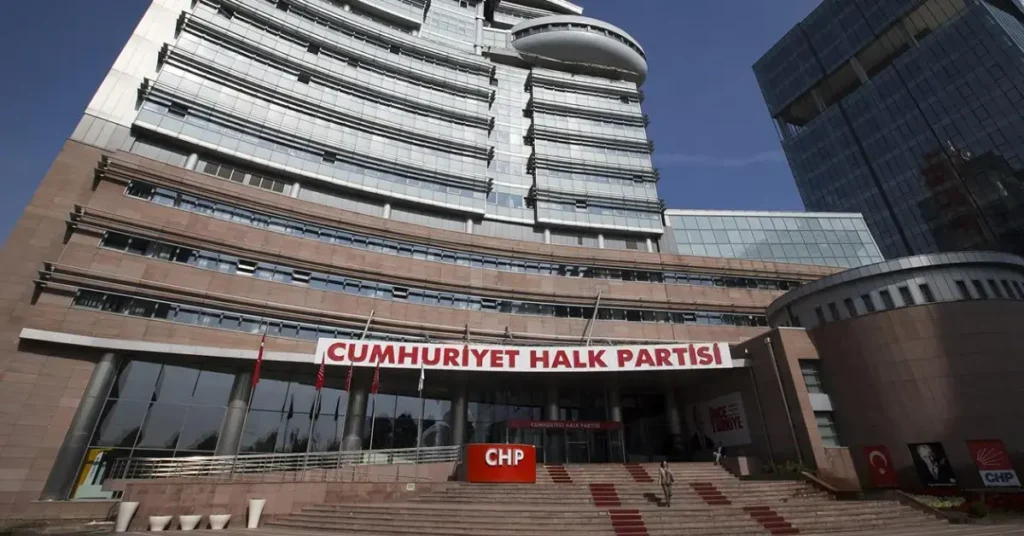 Mahkemeden CHP kurultayı kararı: Kılıçdaroğlu yönetimine dönüş hükmü