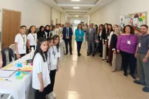 Mamak Bilim Şenliğinde öğrencilerin yenilikçi fikirlerini sergilediği anlar yaşandı