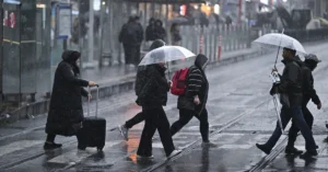 Meteoroloji'den hafta sonuna yurtta sağanak alarmı