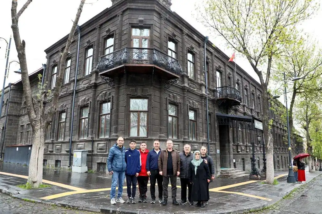 Vali Ziya Polat: "Kars'ta bayram bir başka"