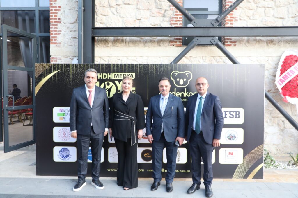 HDH Medya 10. yıl gala gecesinde başarılar ödüllendirildi