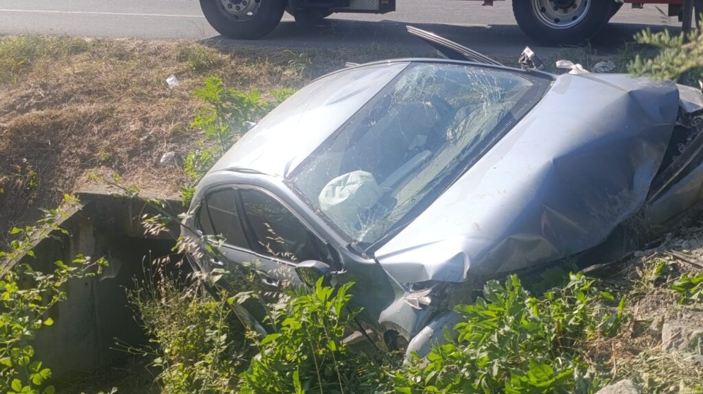 Sakarya-Karasu yolunda kaza: 3 yaralı