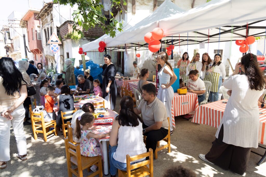 Tirilye’de Zeytin Çiçeği Festivali’ne ilgi
