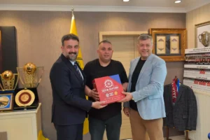 AKK Başkanı Halil İbrahim Yılmaz MKE Ankaragücü Başkanı İlhami Alparslan'ı ziyaret etti