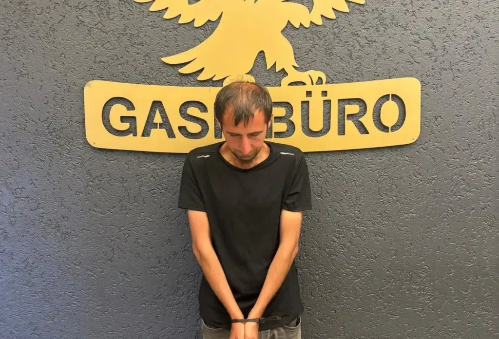 Ankara'da aracına zorla bindiği kadını bıçakla tehdit edip eşyalarını gasp etti