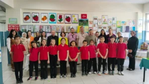 Artvin'de ilkokul öğrencilerince hazırlanan sergi büyük ilgi gördü
