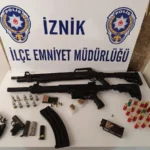 Bursa’da 10 adrese eş zamanlı baskın, silah ve mühimmat ele geçirildi