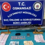 Bursa'da uyuşturucu operasyonu: 3 gözaltı, aranan 2 hükümlü yakalandı