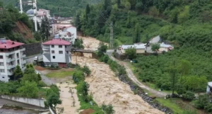 Giresun Bulancak'da 16 ev tahliye ediliyor