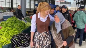Devletin kaymakamına “Barbie” yakıştırması tepki çekti