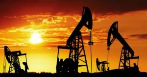 Jeopolitik gerilim petrolü yukarı taşıdı: Brent petrol 97 doları aştı