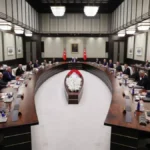 Kabinede gözler Orta Doğu ve ekonomi gündeminde