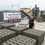 Kars İl Özel İdaresi’nde kilit parke taşı üretimi aralıksız sürüyor